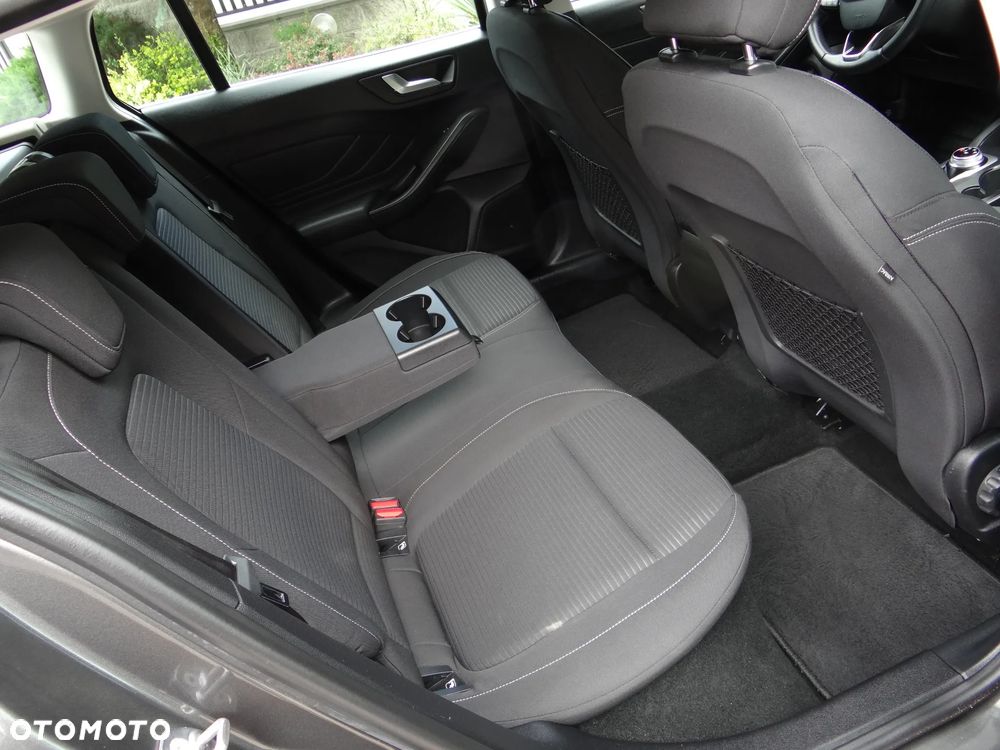 Ford Focus 1.5 EcoBlue Start-Stopp-System TITANIUM - 28
