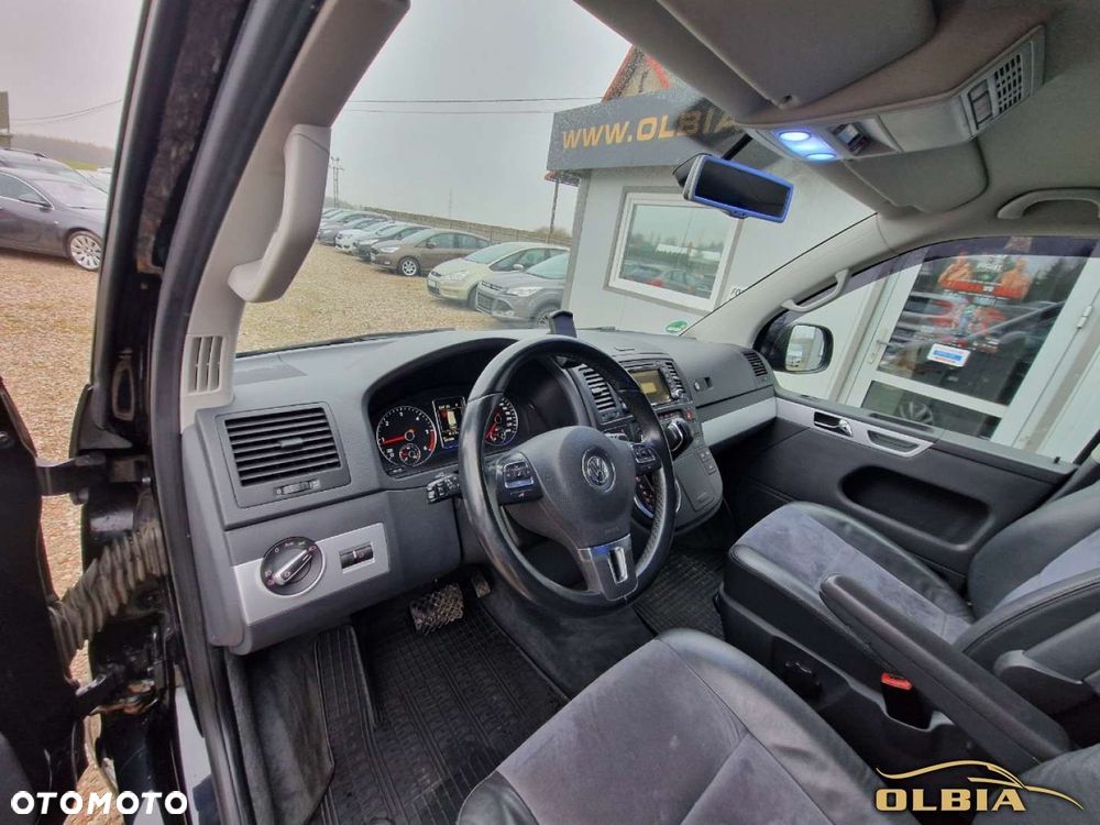 Volkswagen Multivan - 23