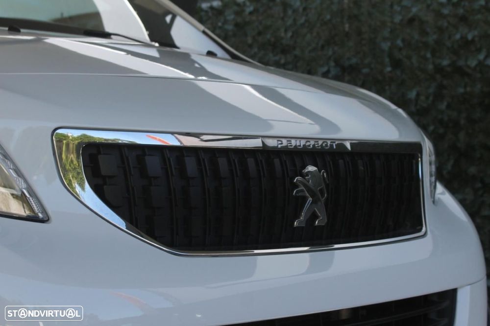 Peugeot Traveller 1.6 BlueHDi L2H1 Business Standard - 36