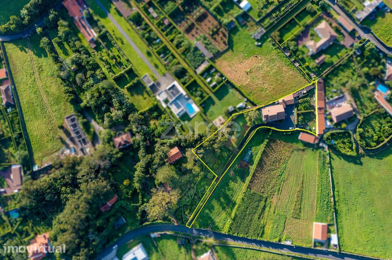 Moradia T3 com vista mar e serra em Rabo de Peixe - Grande imagem: 4/45