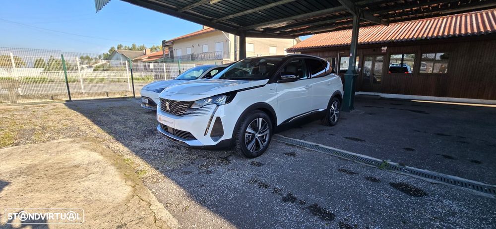 Peugeot 3008 Plug-In Hybrid 225 e-EAT8 Allure Pack - 1