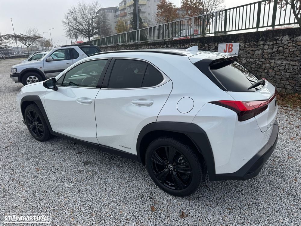 Lexus UX 250h Special Edition (LCA) - 4