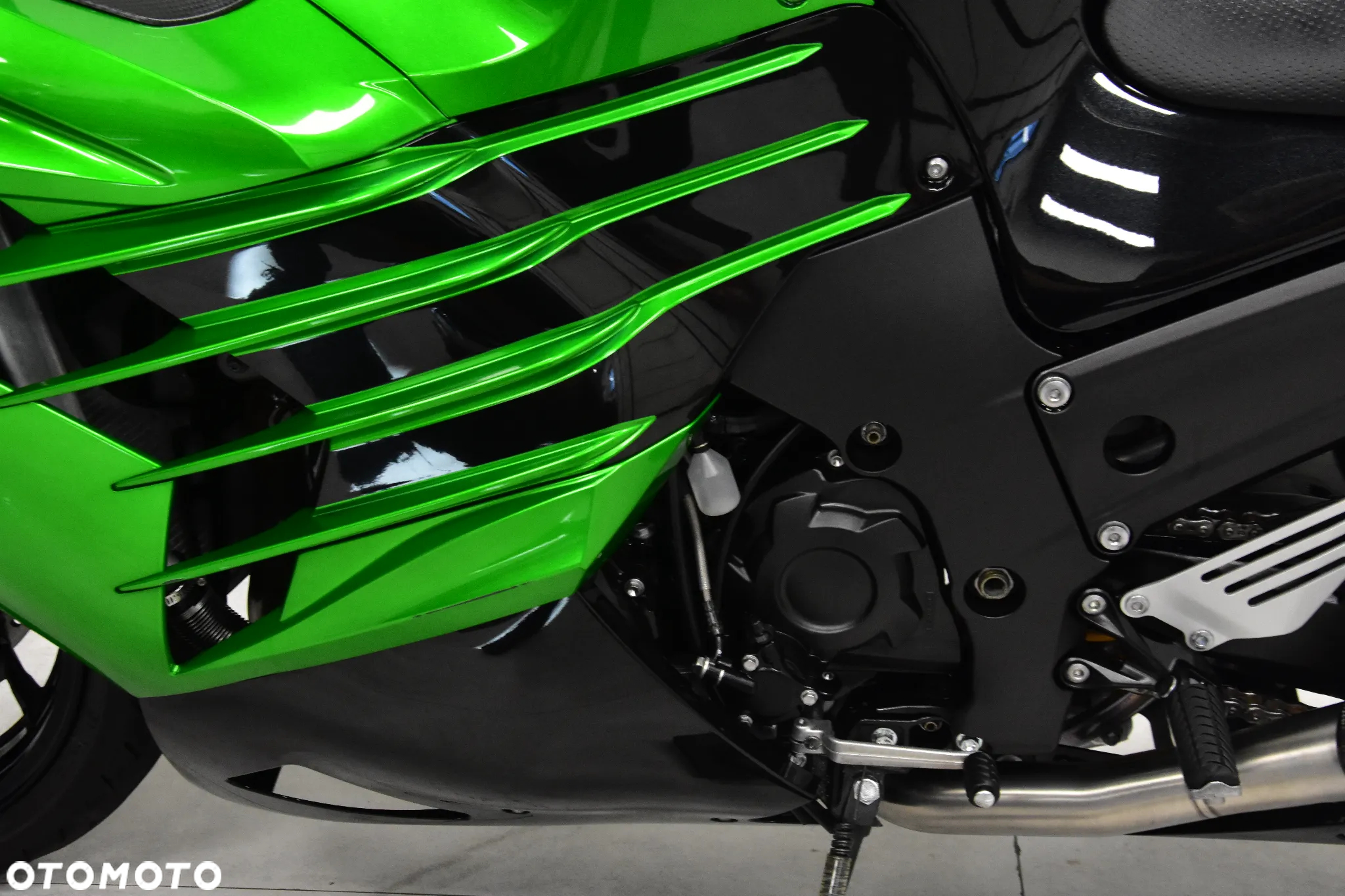 Kawasaki ZZR - 38