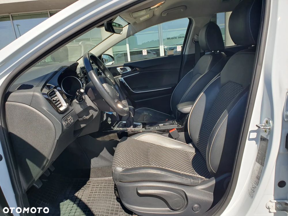 Kia Ceed 1.5 T-GDI L - 27
