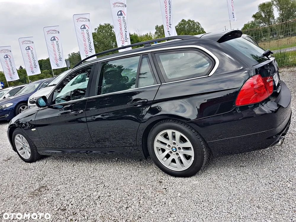 BMW Seria 3 320d Efficient Dynamics - 31