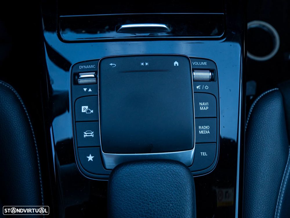 Mercedes-Benz CLA 250 - 30