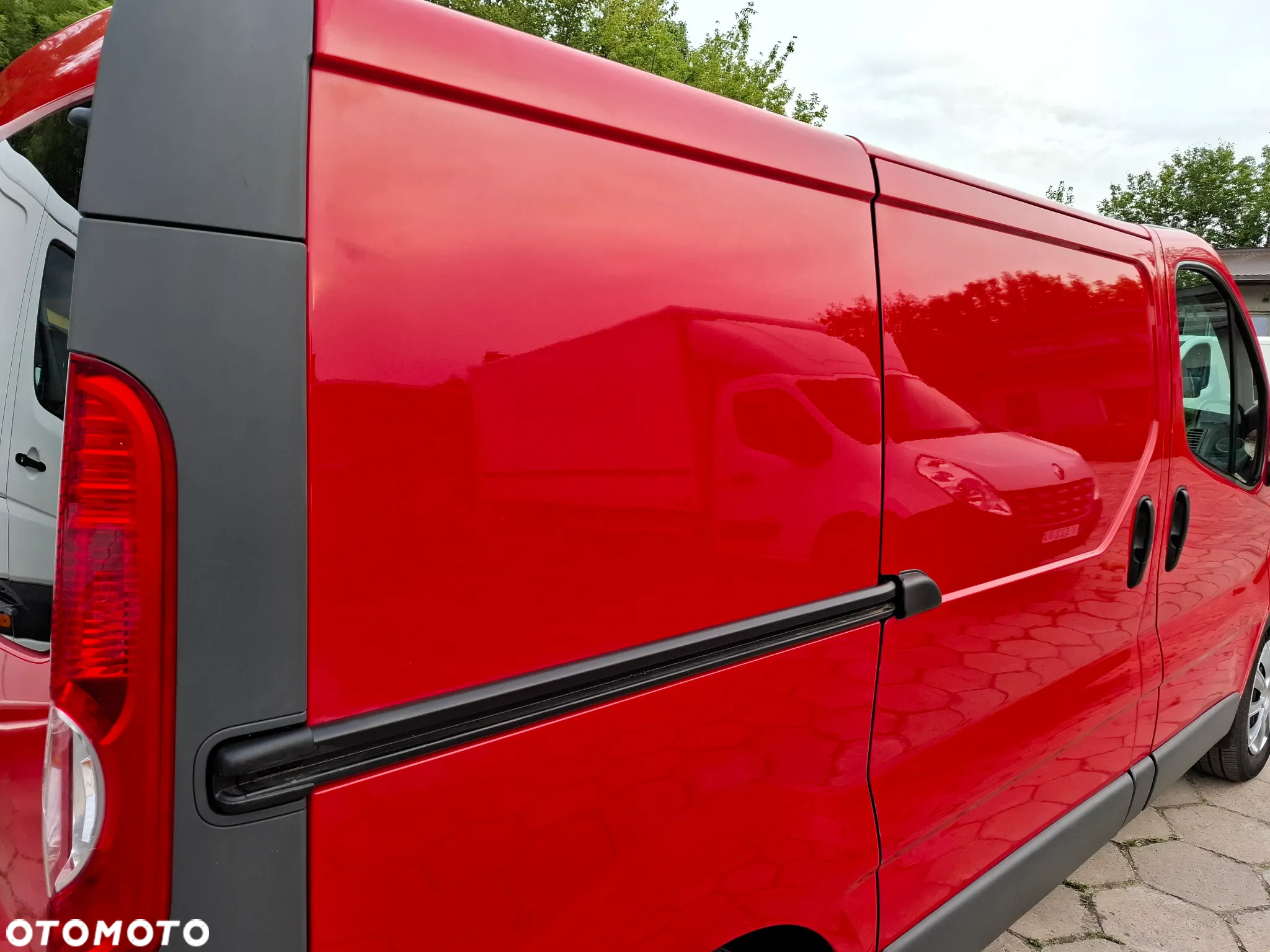 Opel Vivaro 2012 2.0CDTI 115KM 6BIEGÓW KLIMA - 12