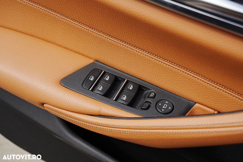 BMW Seria 5 530e xDrive AT PHEV - 29