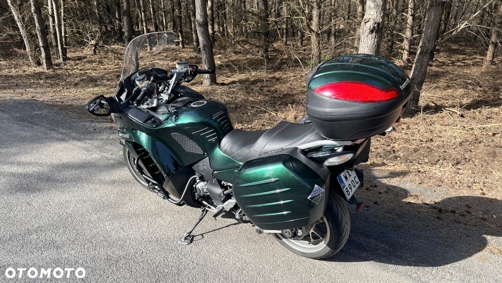 Kawasaki GTR - 8