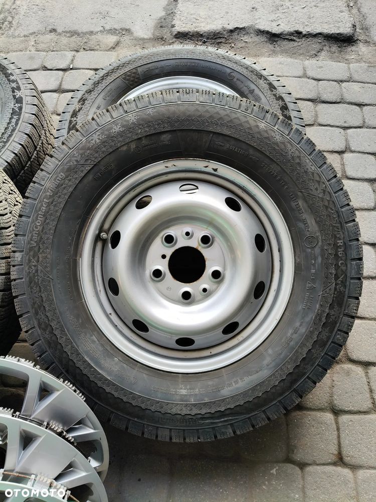 Koła zimowe Fiat Ducato - 5x130 - 225/75R16C Continental + Kolpaki - 2