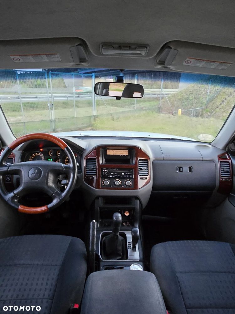 Mitsubishi Pajero 3.2 DI-D Dakar - 7