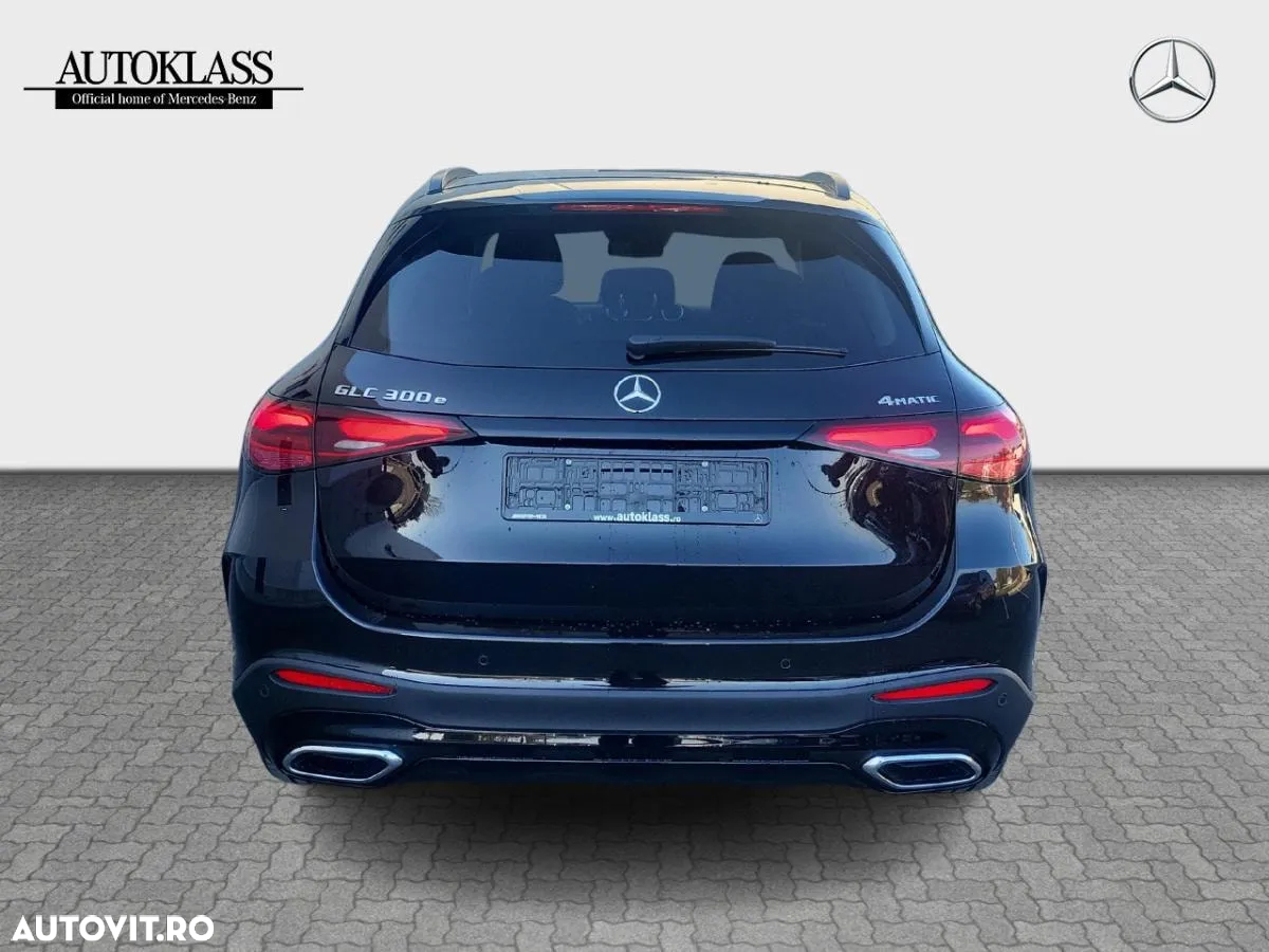 Mercedes-Benz GLC 300 e 4MATIC - 4