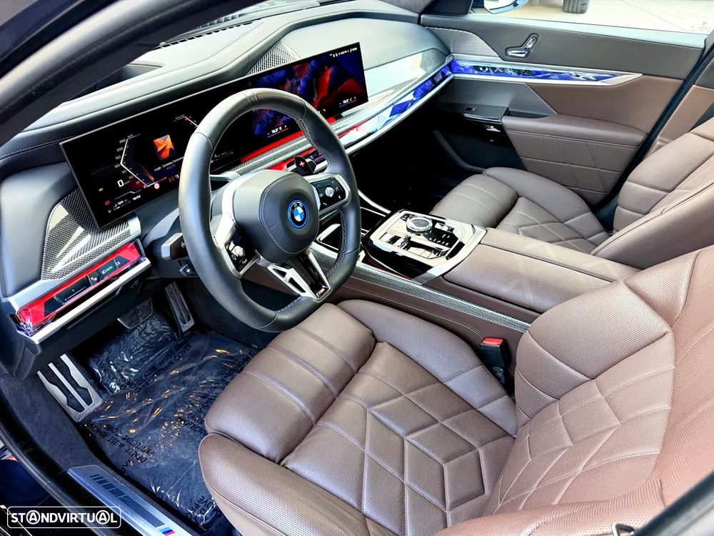 BMW 760 Me xDrive - 21