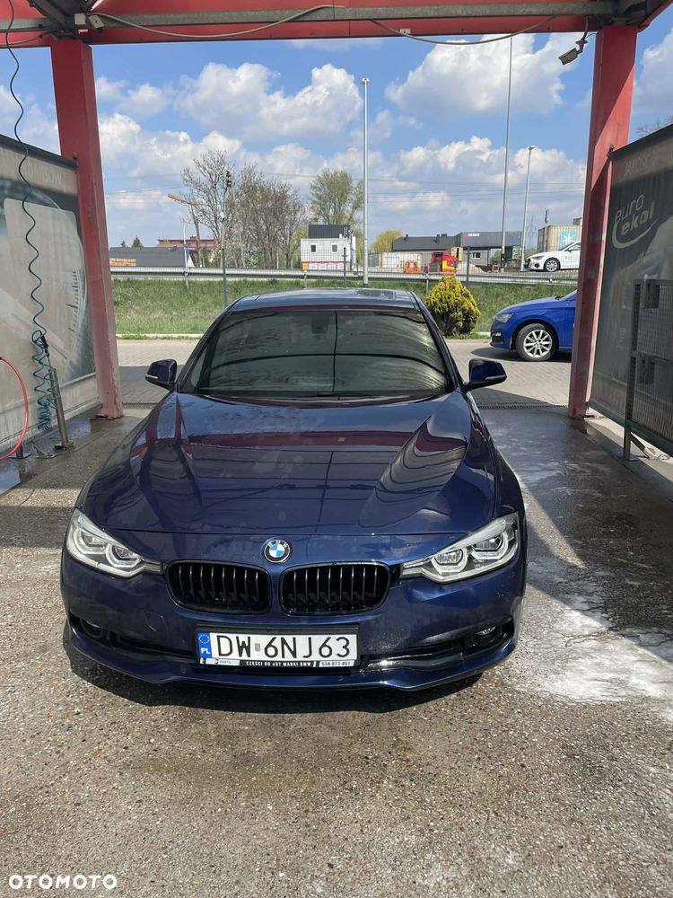 BMW Seria 3 320i Edition Luxury Line Purity - 3