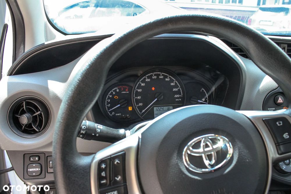 Toyota Yaris 1.0 Active - 8