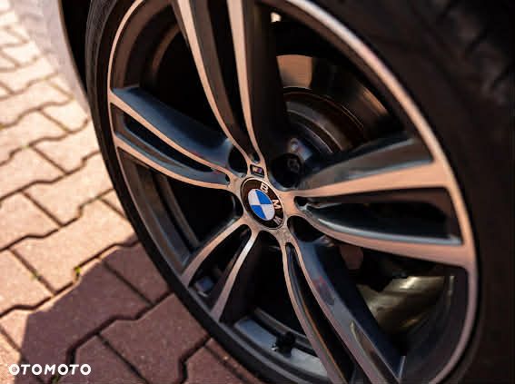 BMW Seria 3 320d xDrive Edition M Sport Shadow - 8