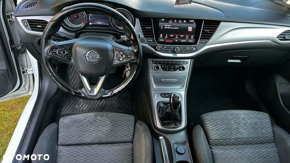 Opel Astra IV 1.6 CDTI Cosmo - 28