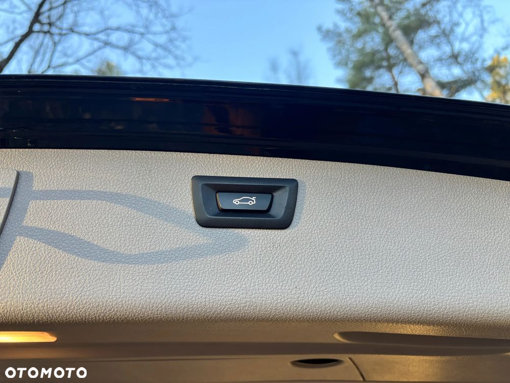 BMW Seria 3 318d Advantage - 25