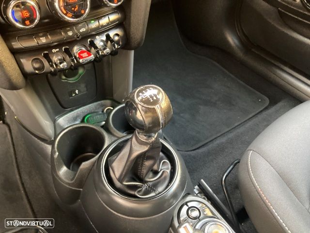 MINI 3 Portas Cooper D - 24