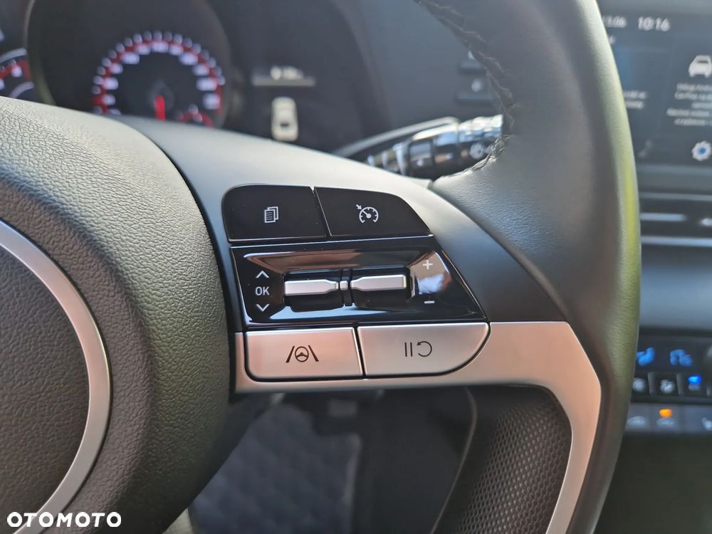 Hyundai Elantra 1.6 Smart - 24