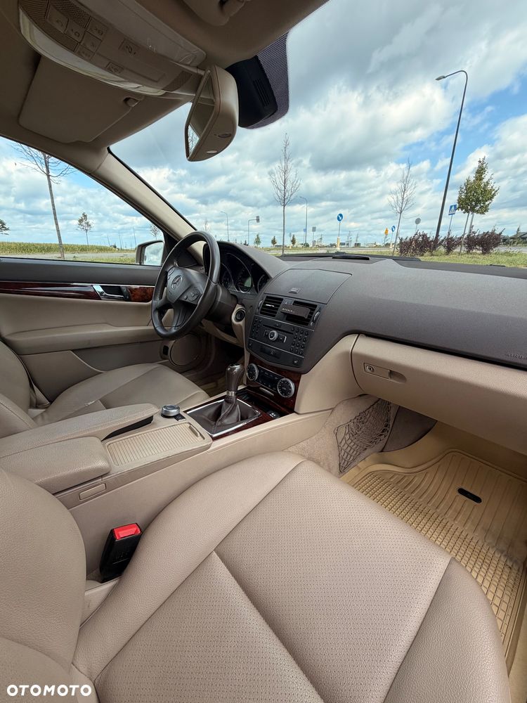 Mercedes-Benz Klasa C 200 CDI BlueEff Elegance - 8