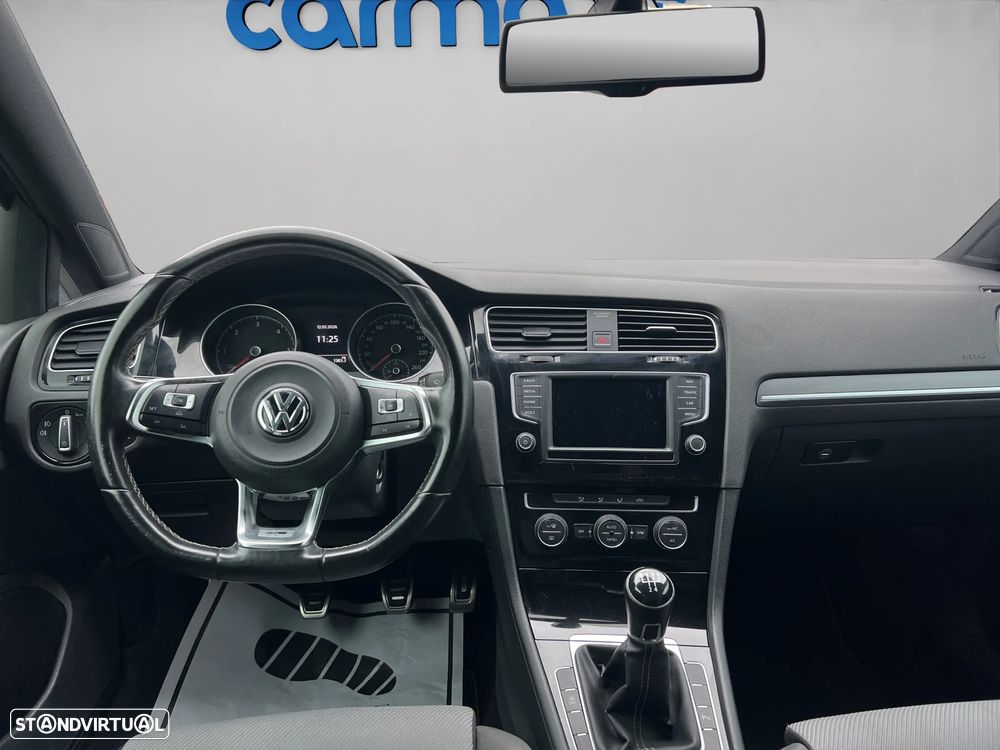 VW Golf 1.6 TDi R-Line - 13