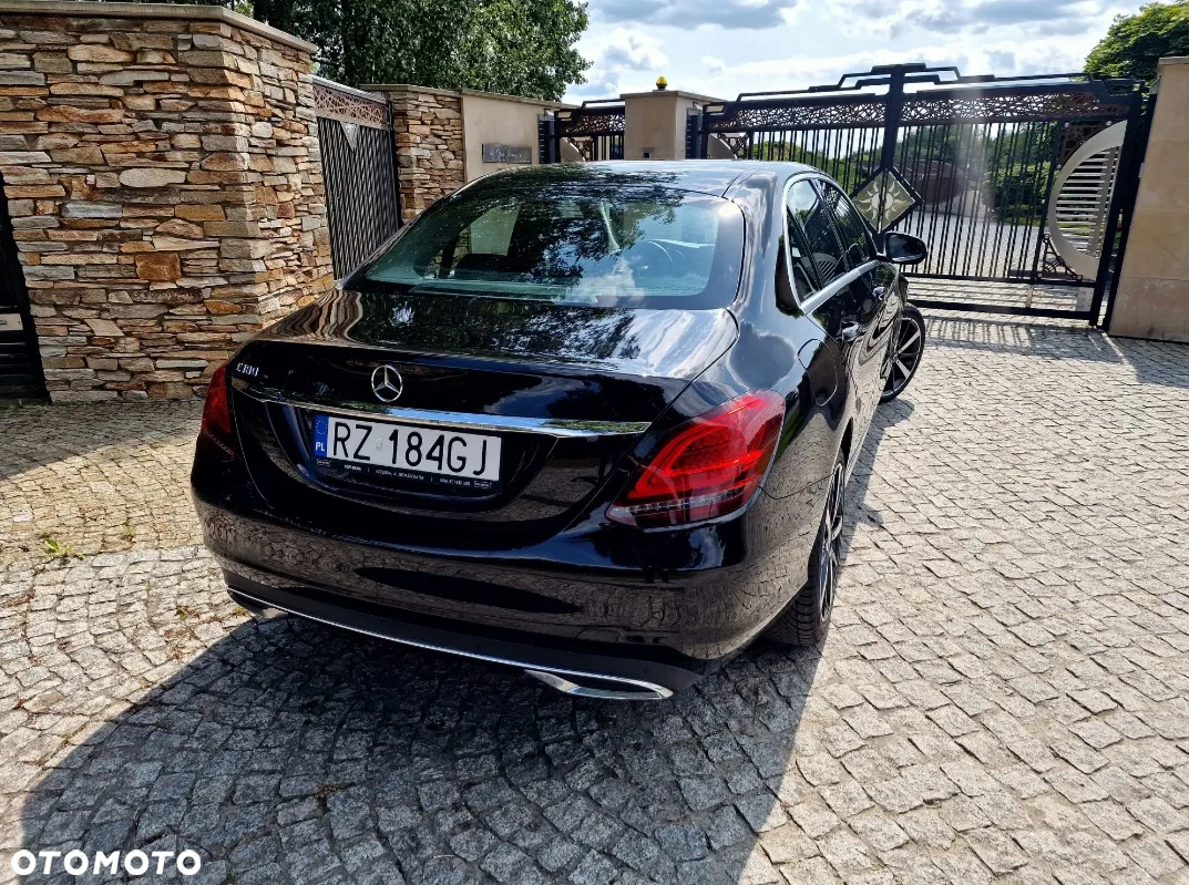 Mercedes-Benz Klasa C 180 9G-TRONIC - 12