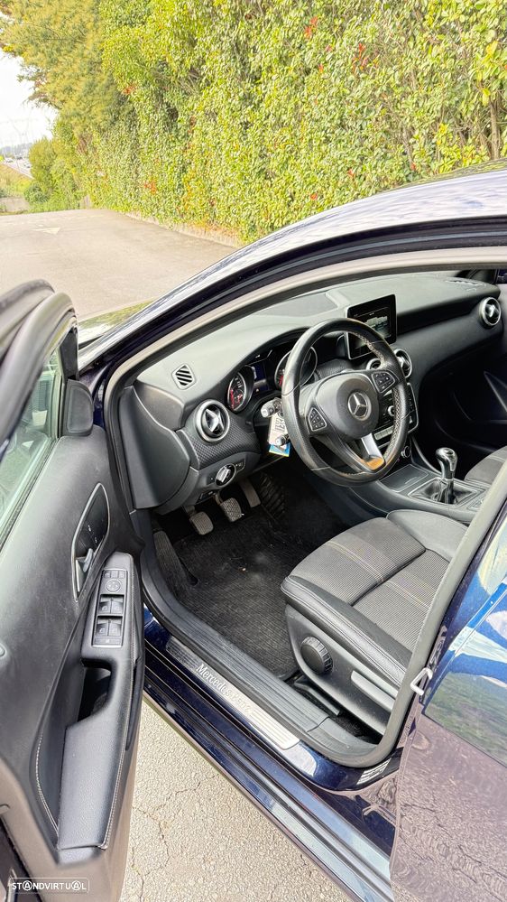 Mercedes-Benz A 180 d Urban - 9