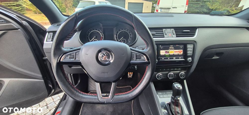Skoda Octavia 2.0 TDI RS DSG - 26