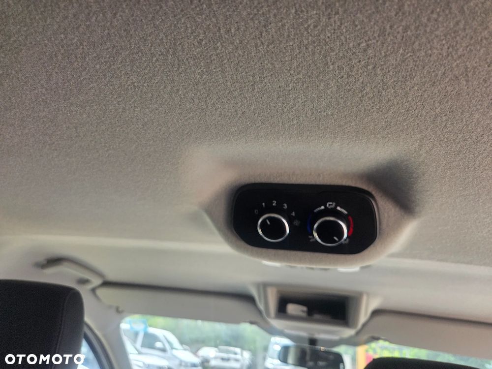 Ford Transit Custom - 13