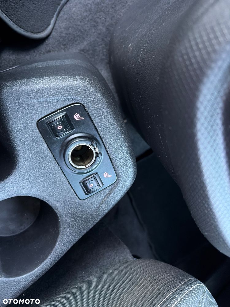 Ford Transit Connect - 11