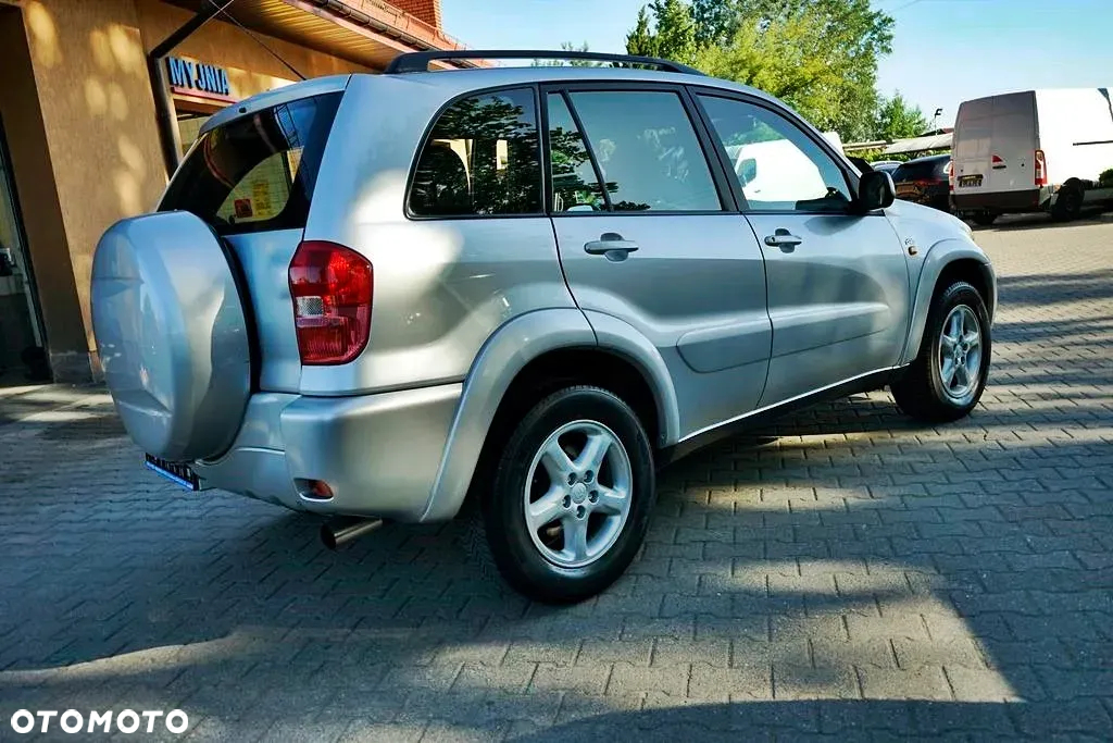 Toyota RAV4 2.0 D-4D 4x4 - 7