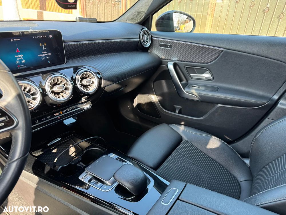 Mercedes-Benz A 200 7G-DCT - 9