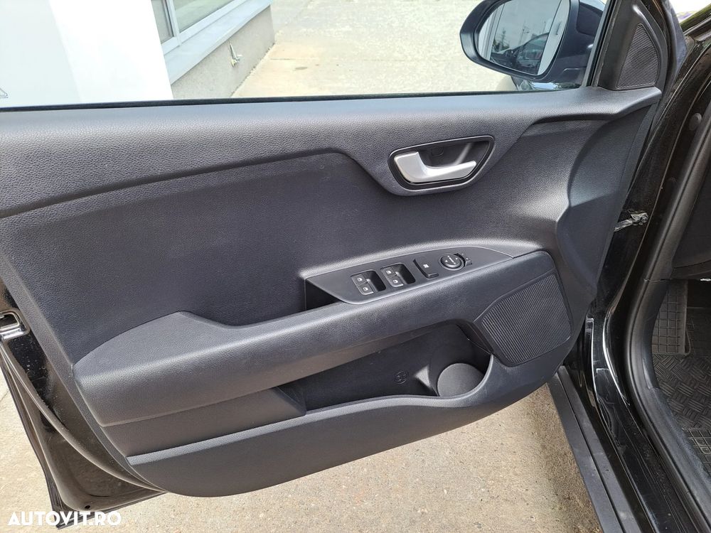 Kia Stonic - 15