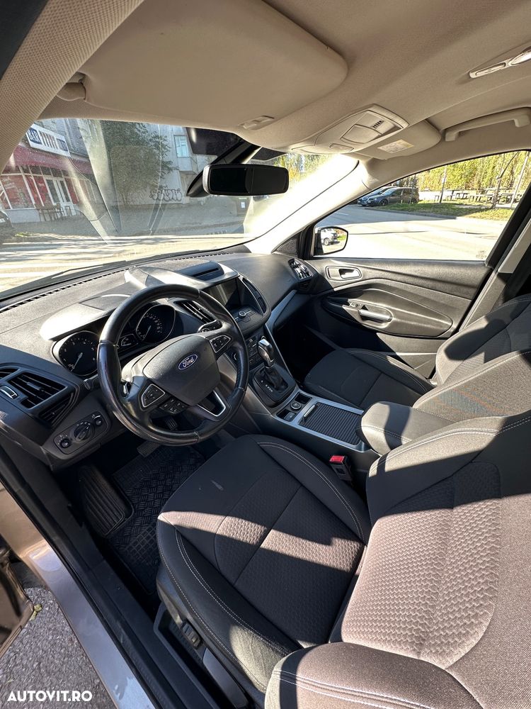 Ford Kuga 2.0 TDCi 4WD Powershift Titanium - 16