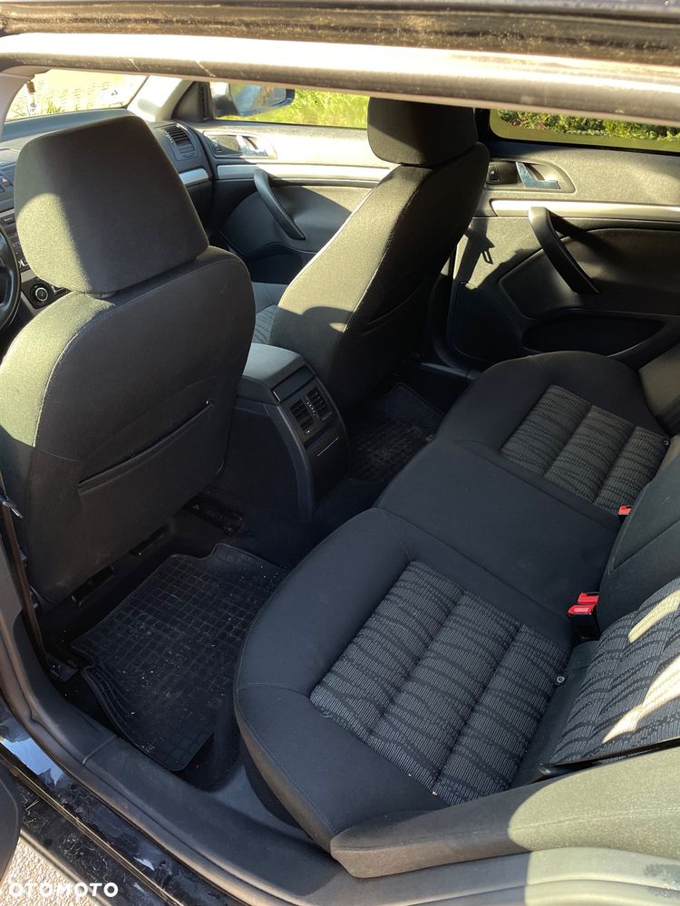Skoda Octavia 1.8 TSI Ambiente - 4
