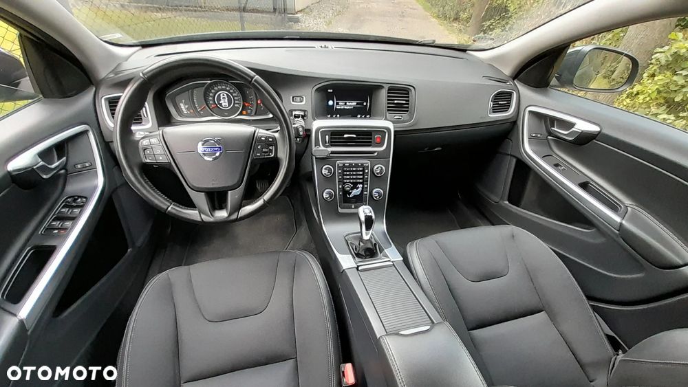 Volvo V60 D2 - 4