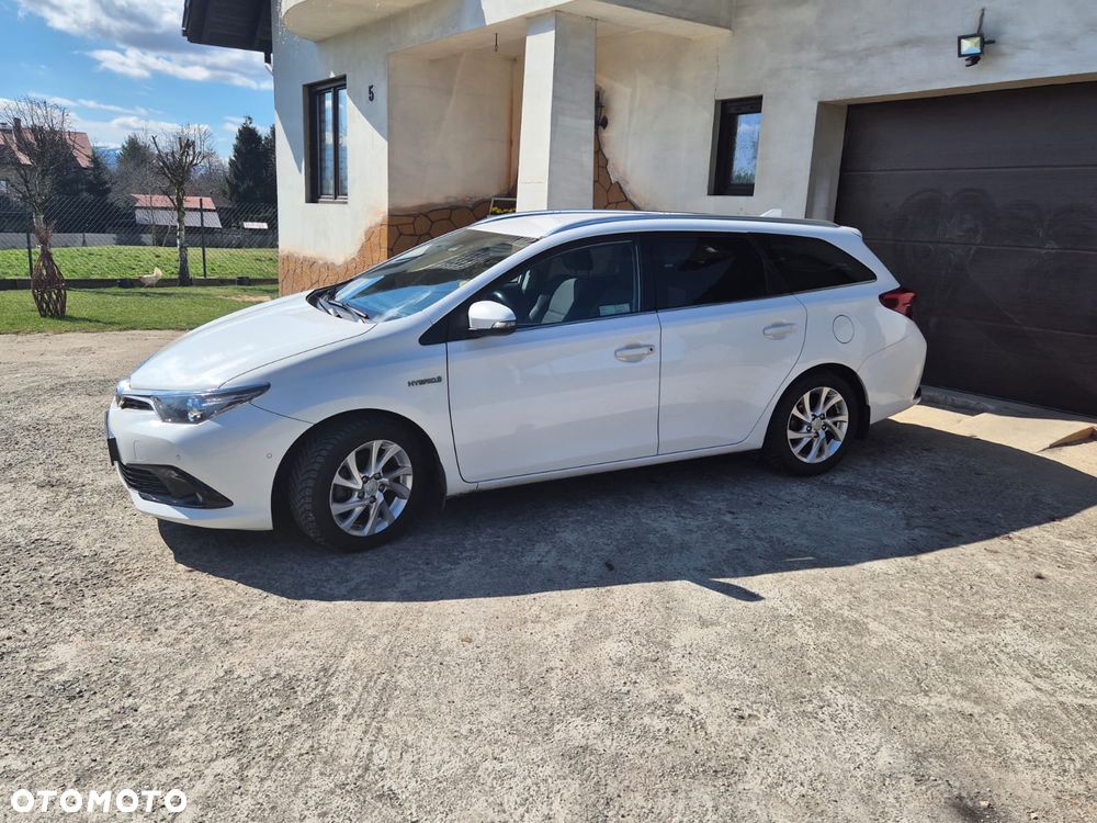 Toyota Auris Hybrid 135 Premium - 22