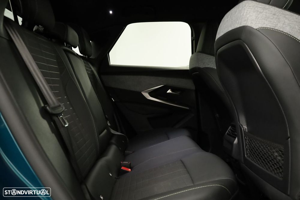 Peugeot 3008 1.2 Hybrid GT e-DCS6 - 20
