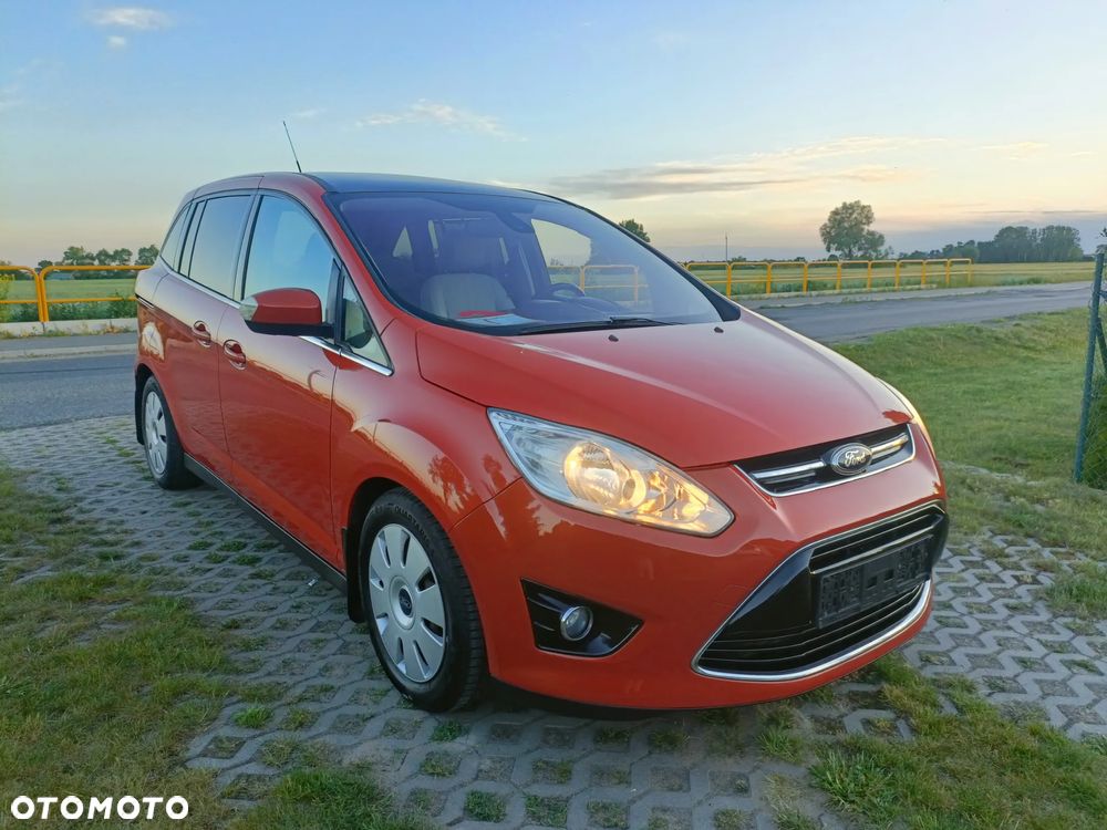 Ford Grand C-MAX - 1