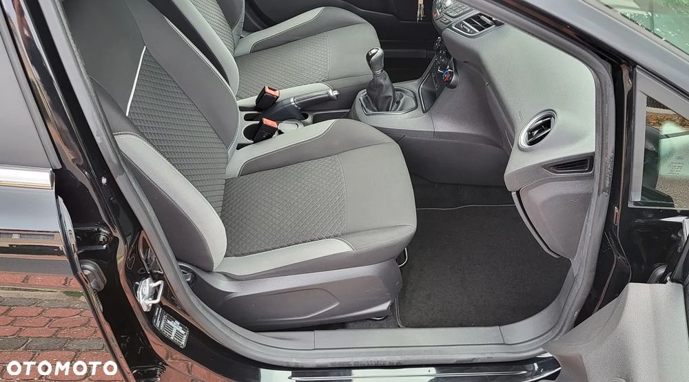 Ford Fiesta 1.0 EcoBoost S&S TREND - 16