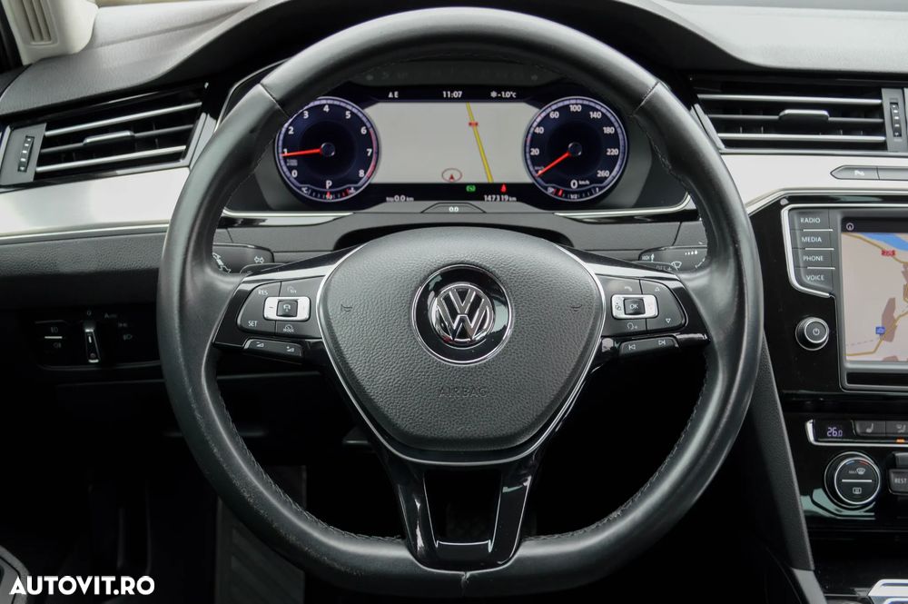 Volkswagen Passat 1.8 TSI (BlueMotion Technology) DSG Highline - 24