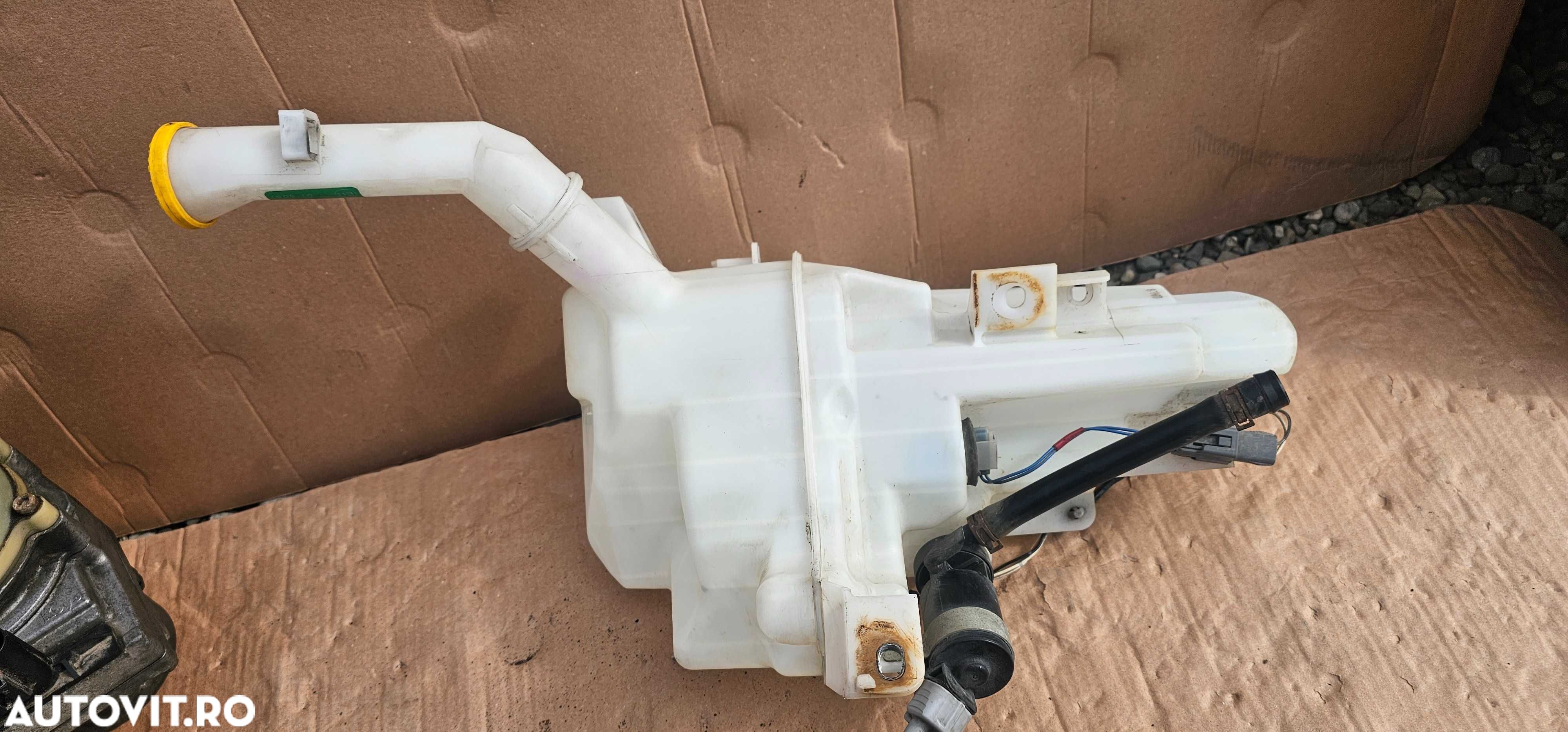 Vas lichid parbriz Mazda 3 BL 2009 2010 / 2011 2012 - 1