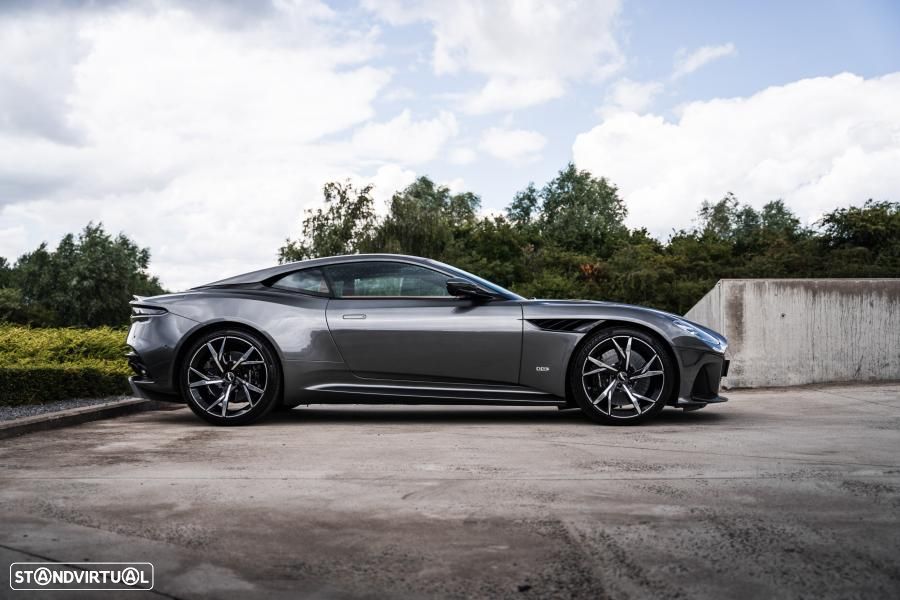 Aston Martin DBS Coupe Superleggera - 15