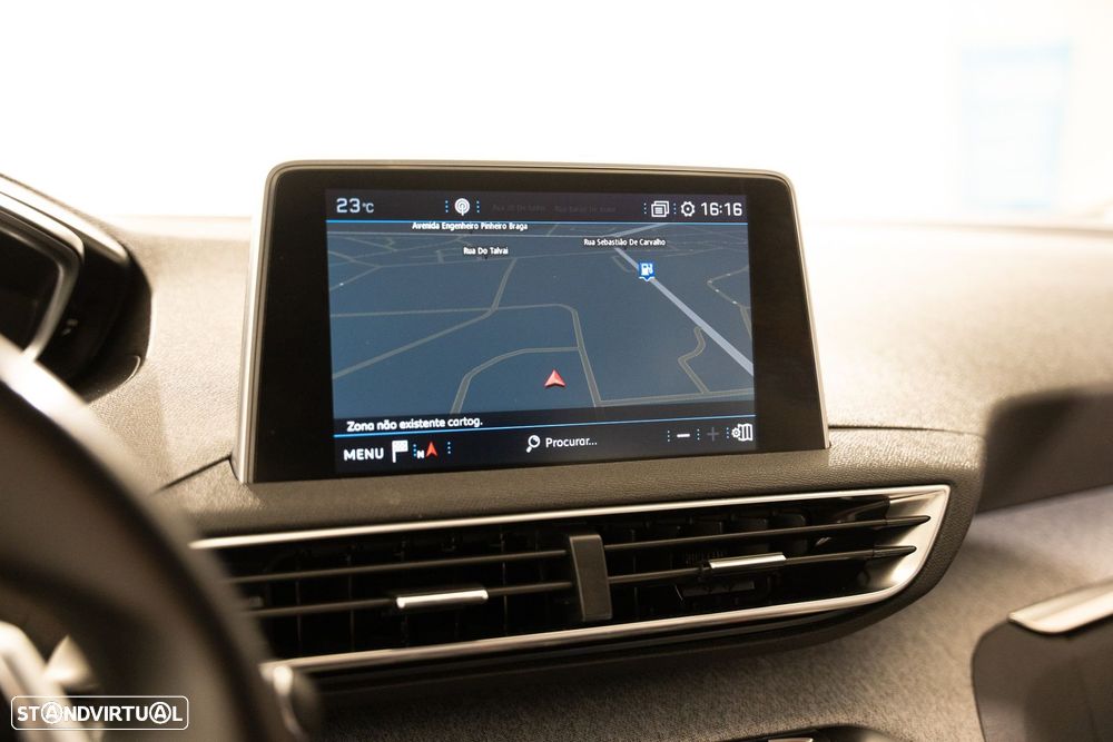 Peugeot 5008 1.2 PureTech Allure EAT8 - 14