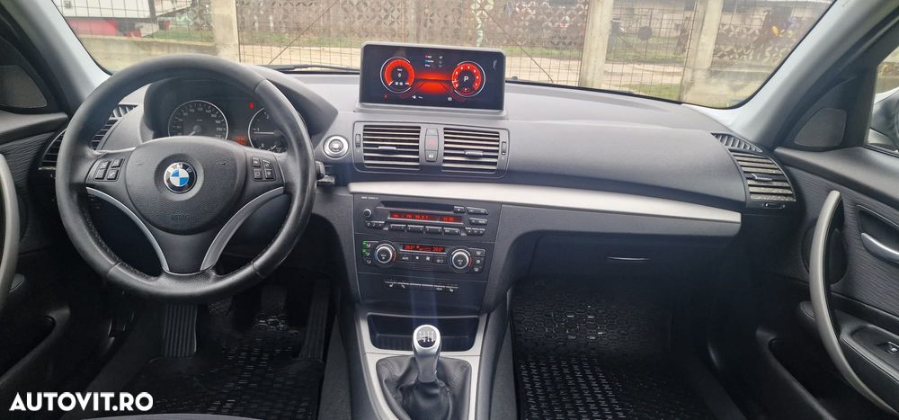 BMW Seria 1 118d - 26