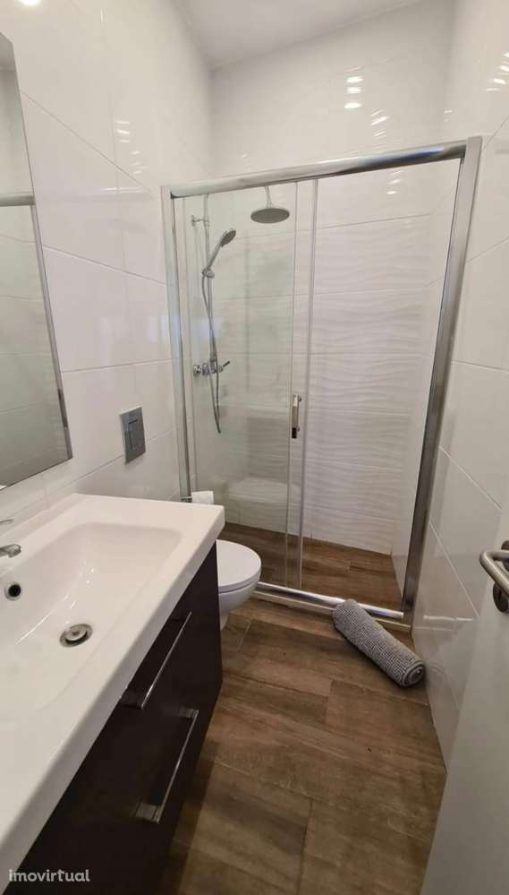 T2 geminada com terraço e ar condicionado em Faro - Grande imagem: 5/8