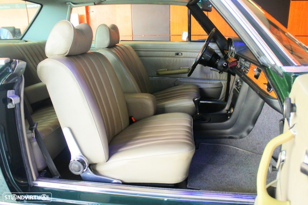 Mercedes-Benz 250 - 35