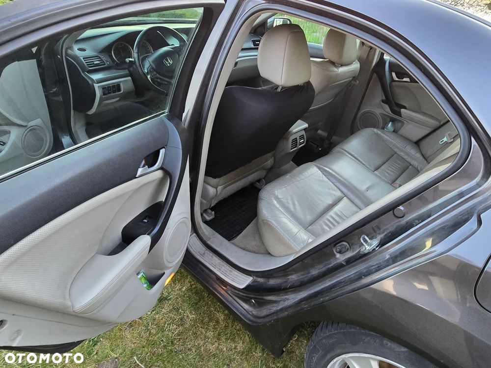 Honda Accord 2.0 Executive Navi - 4