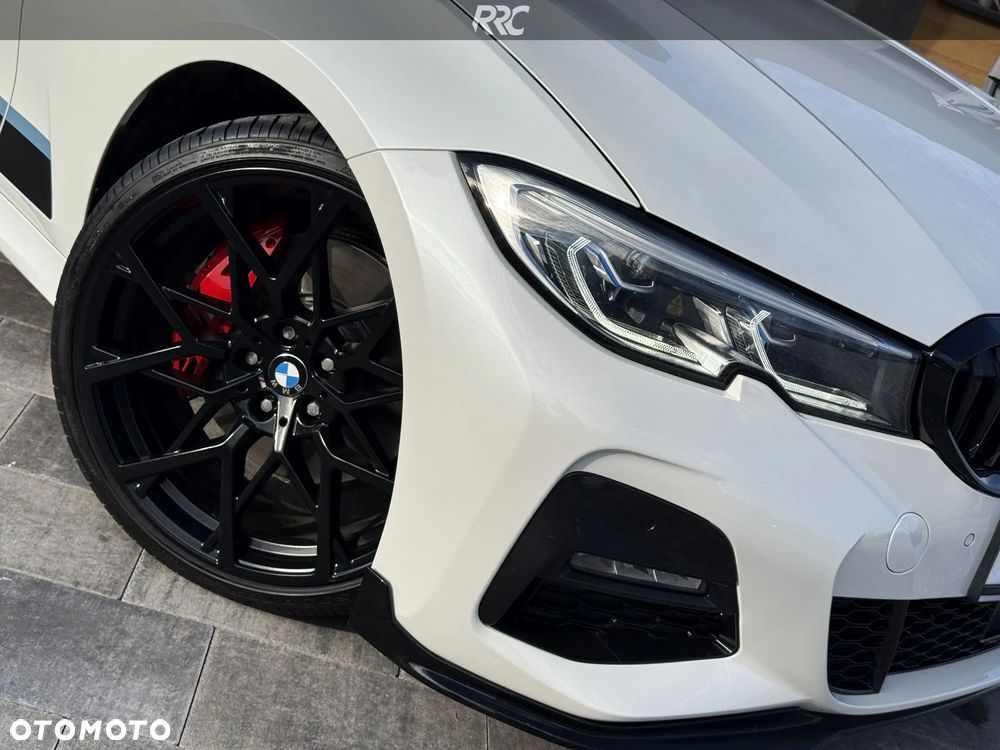 BMW Seria 3 330i M Sport - 16